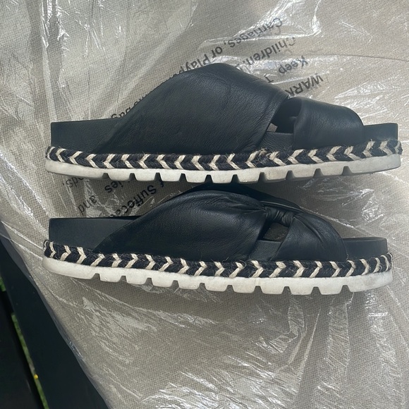 J/Slides black leather with braided trim detail - Picture 2 of 5